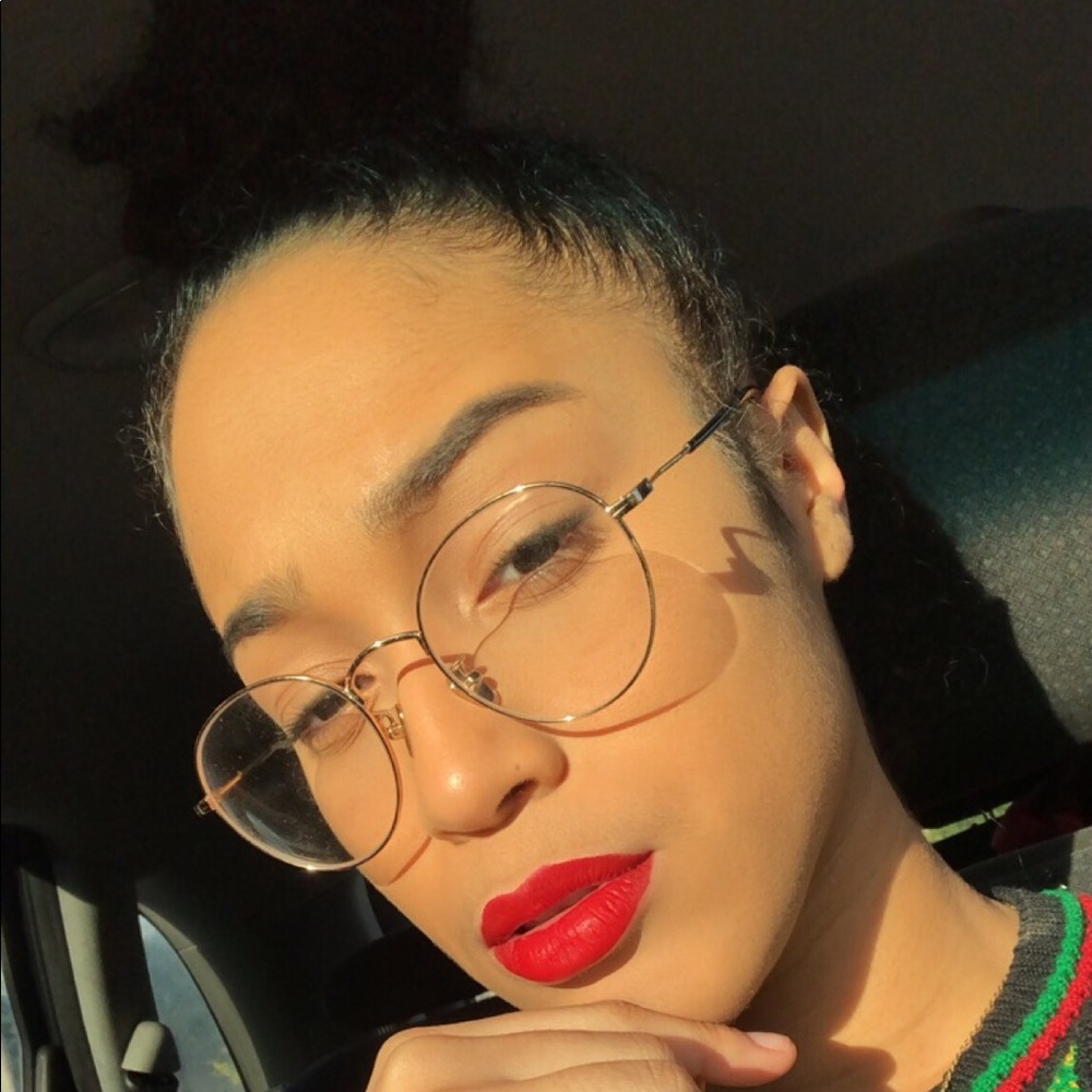 Meet your Posher, Diamonde